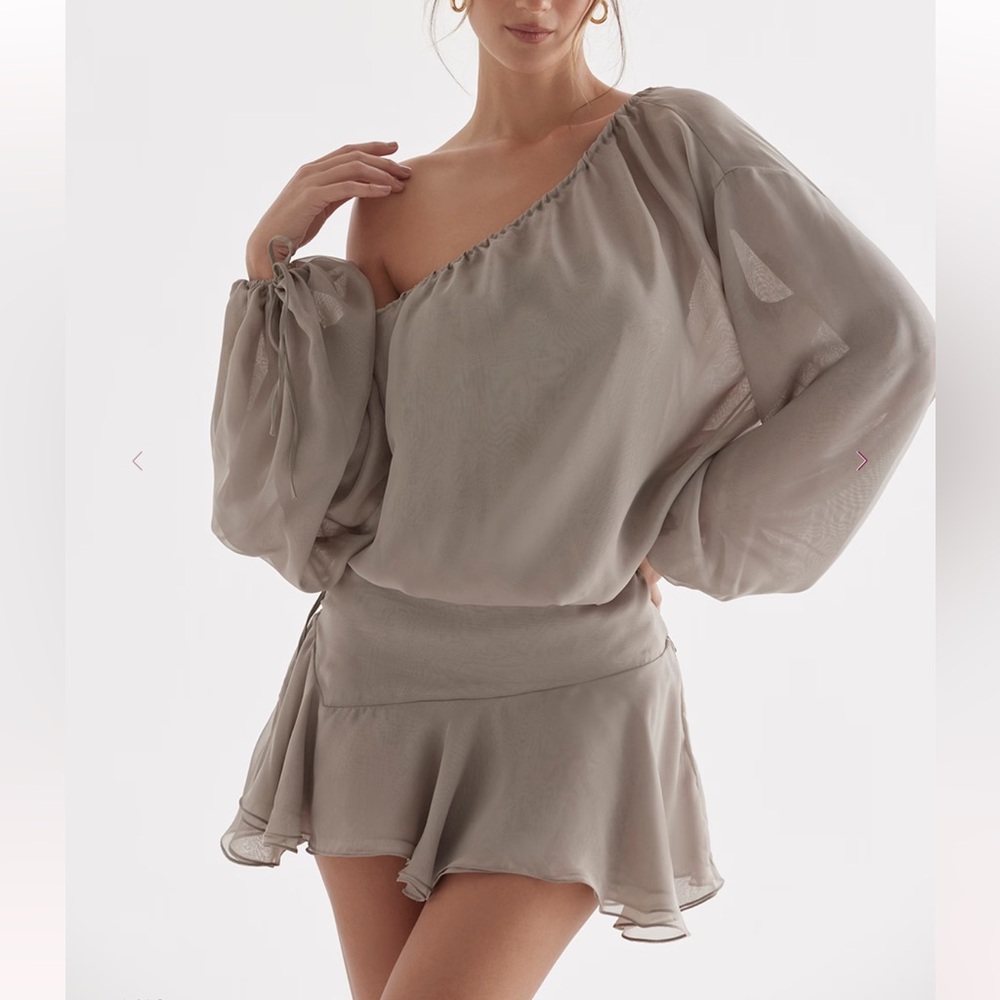 House Of CB Wilhelmena Ash Gree Chiffon Off The Shoulder Mini Dress size L
